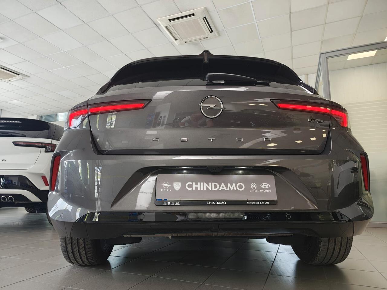 Opel Astra 1.6 Plug-in Hybrid 180 CV AT8 Ultimate