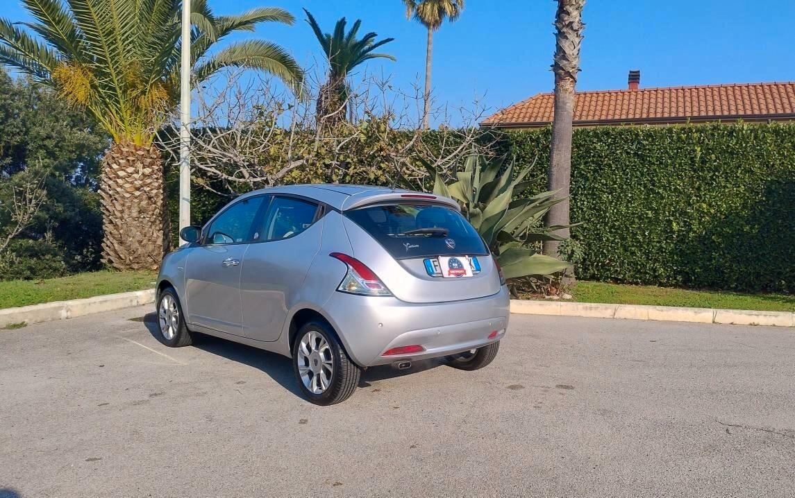 Lancia Ypsilon 1.2 69 CV 5 porte GPL Ecochic Gold