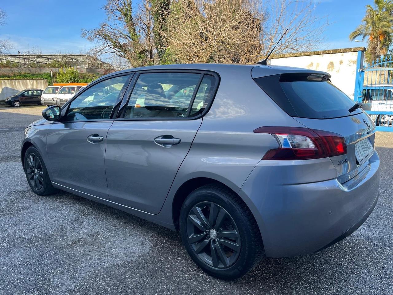 Peugeot 308-5P-1.4 bluehdi-km 100000-2016