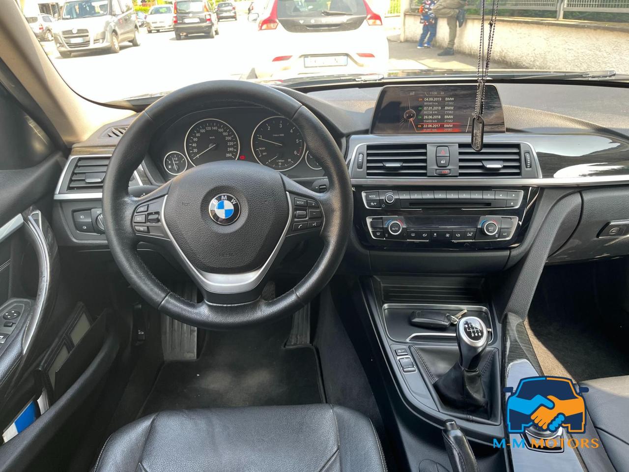 BMW 318 d Touring Luxury