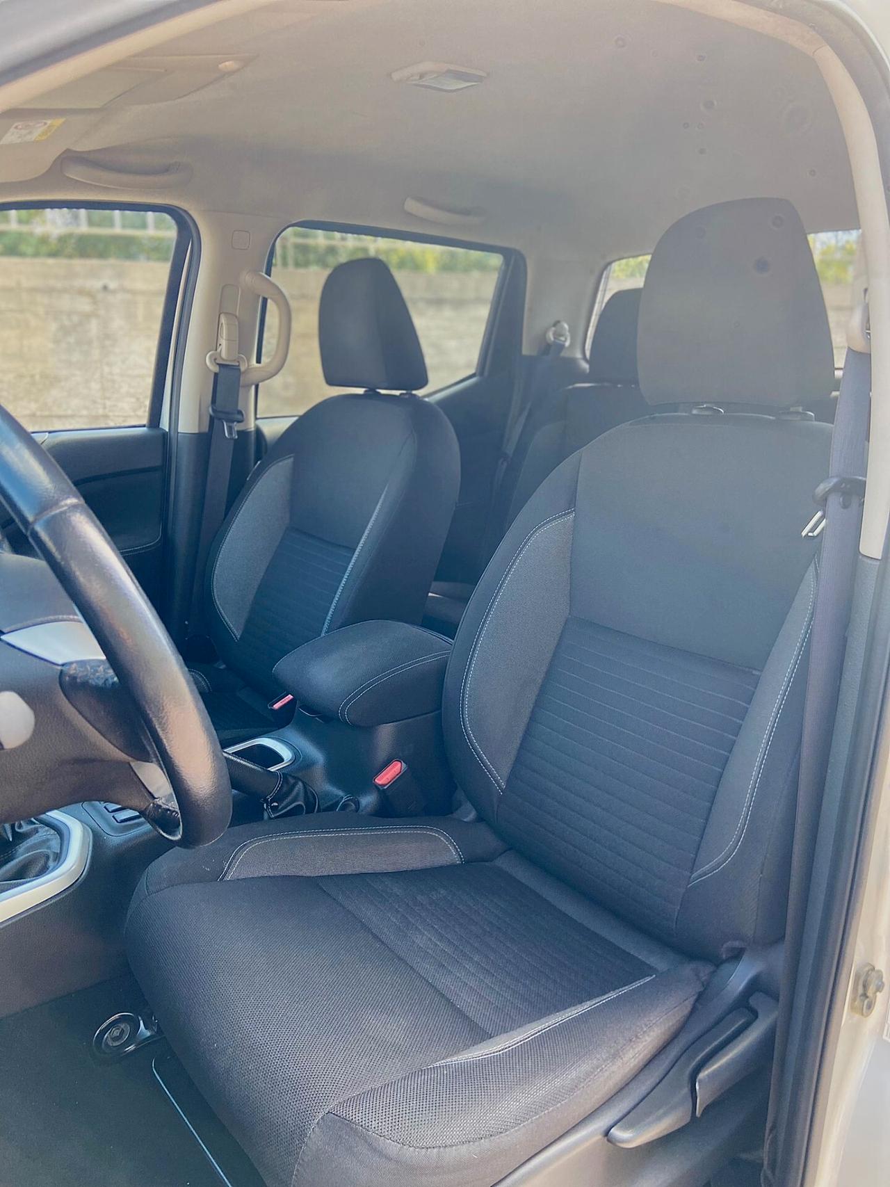 Renault Alaskan 2.3 dCi 160cv 4WD GANCIO TRAINO