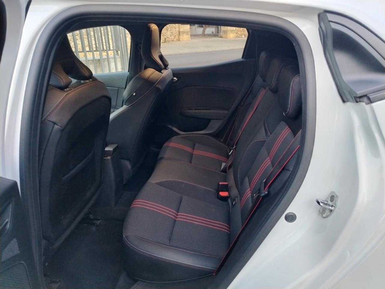 Renault Clio 1.6 E-Tech hybrid R.S. Line 145cv auto