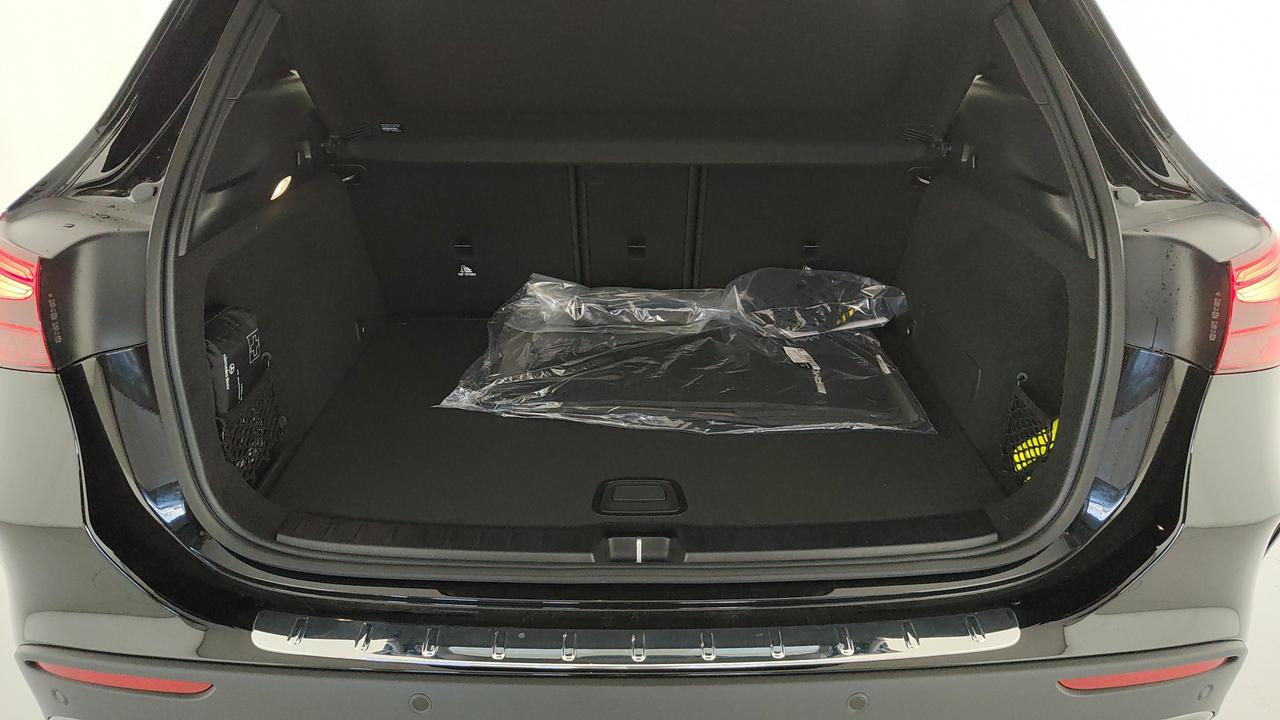 Mercedes-Benz GLA 200 d automatic