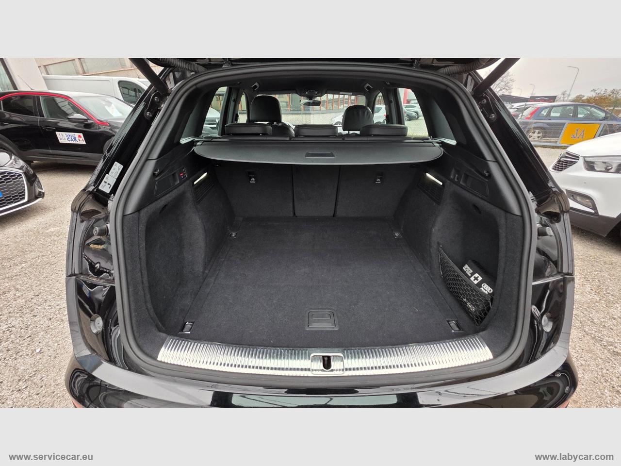 AUDI Q5 35 TDI quattro S tr. S-LINE