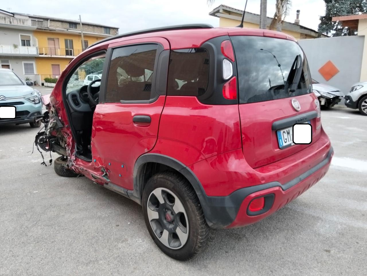 Fiat Panda 1.0 Hybrid Cross 2023 SINISTRATA