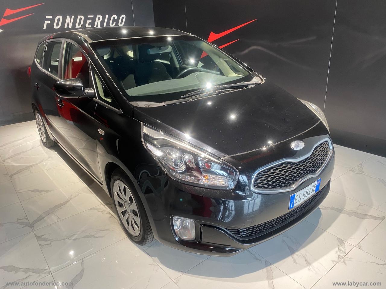 KIA Carens 1.7 DIESEL 7 POSTI