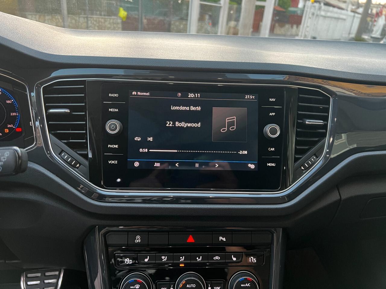 Volkswagen T-Roc 2.0 TDI 150-DSG 4MOTION-TETTO-FULL