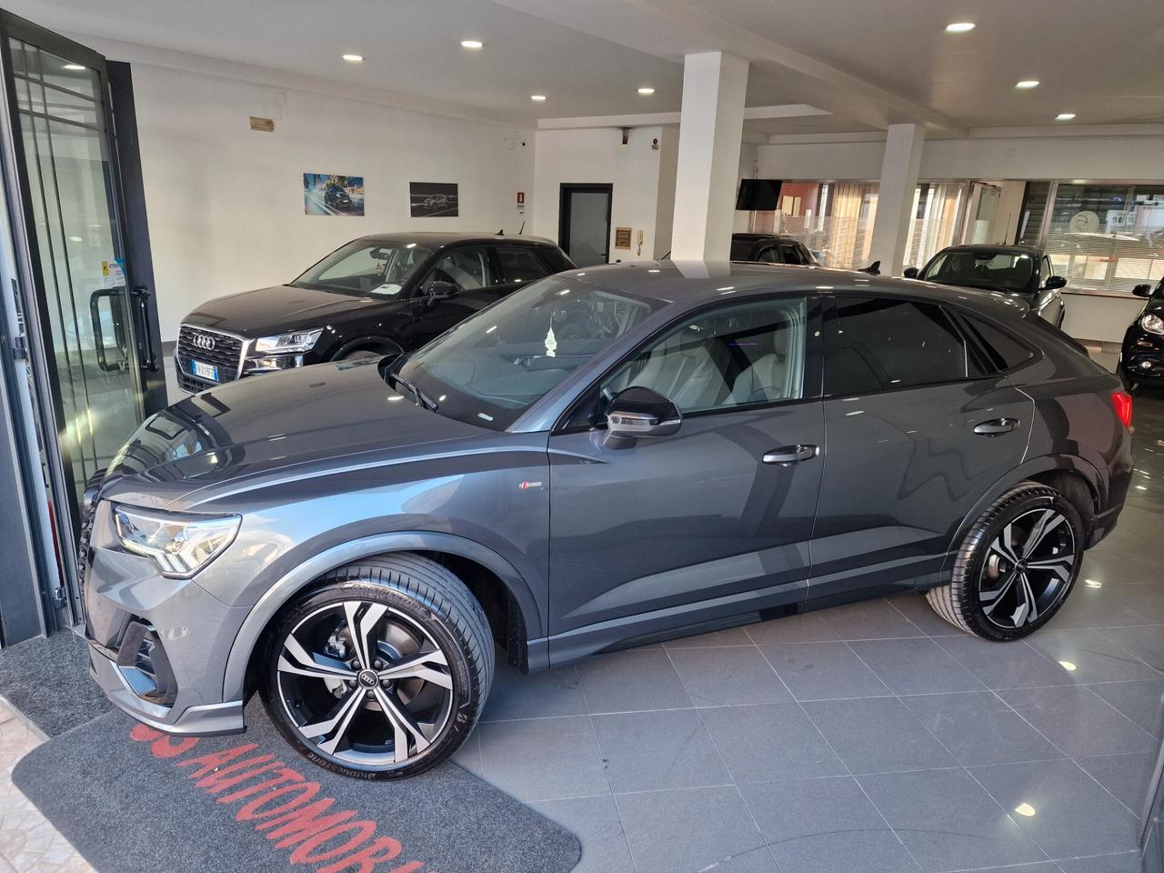 Audi Q3 Sportback 35 TDI S-tronic Identity Black