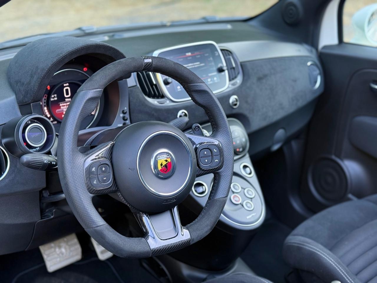 Abarth 595 C 1.4 Turbo T-Jet 180 CV