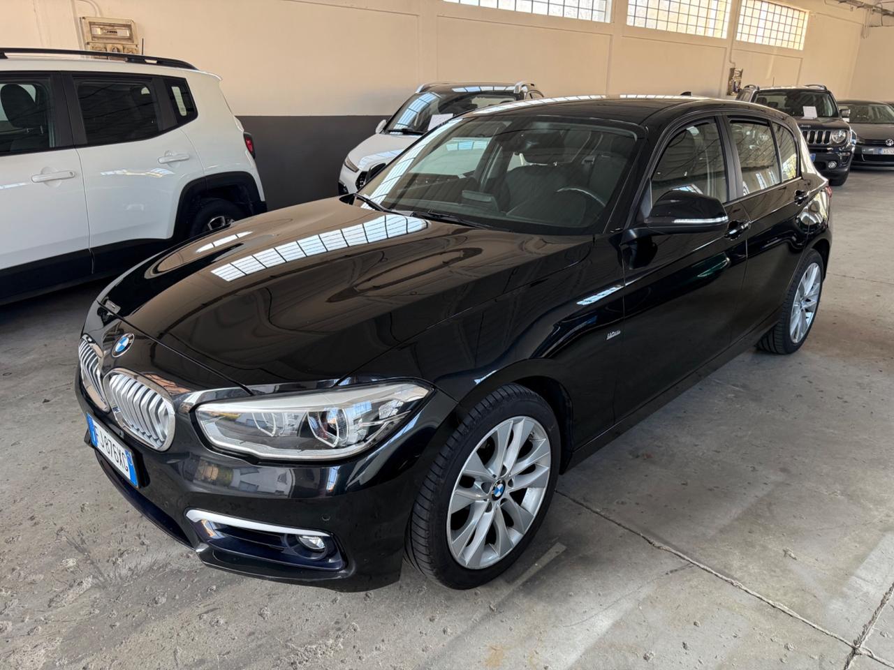 Bmw 118 118d 5p. Urban CAMBIO AUTO UNICO PRO TAGLIANDI