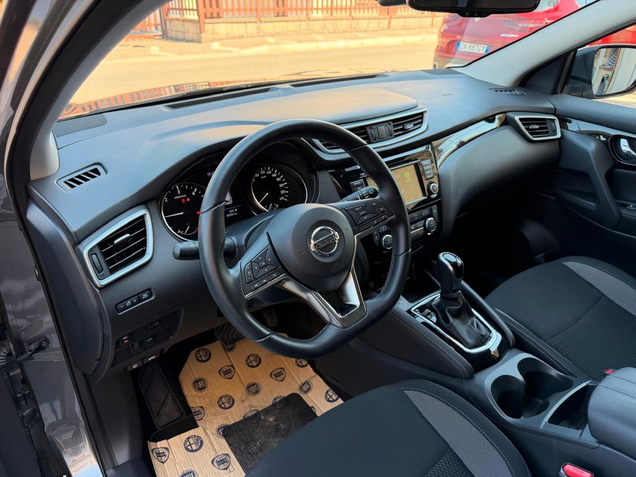 Nissan Qashqai 1.5 dCi 115 CV CAMBIO AUTOMATICO