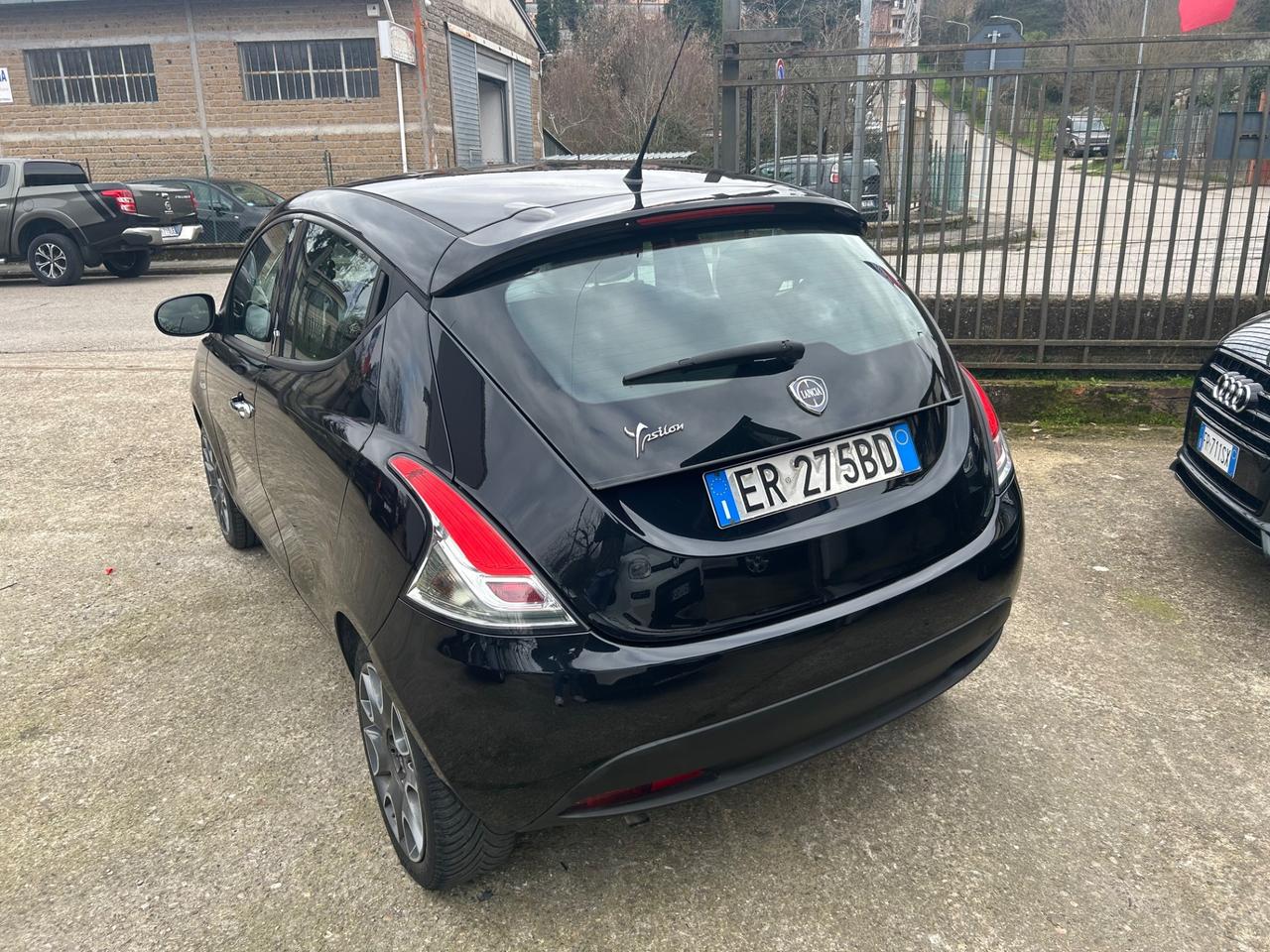 Lancia Ypsilon 0.9 TwinAir 85 CV 5 porte S&S DFN Gold