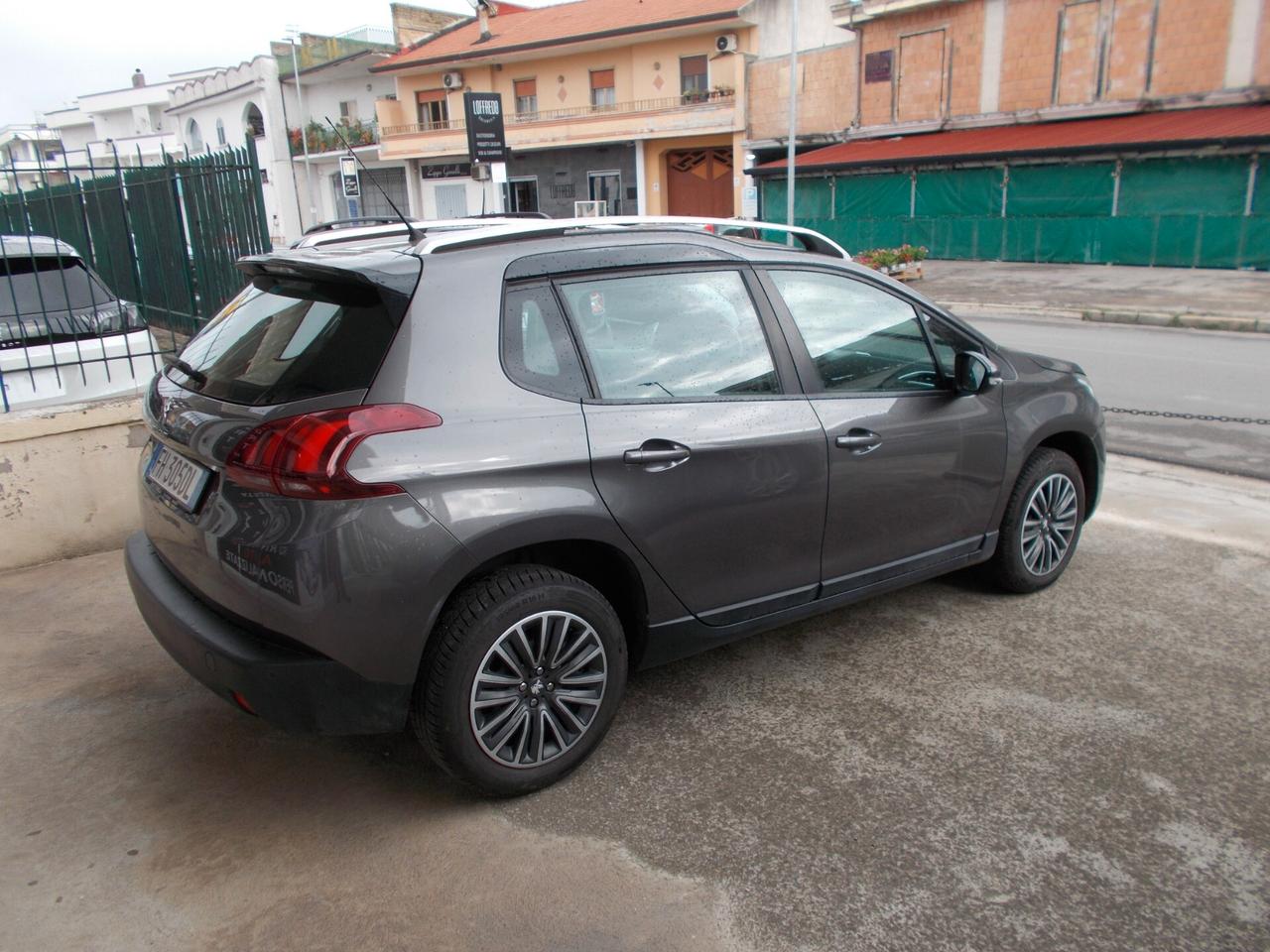 Peugeot 2008 BlueHDi 100 Allure