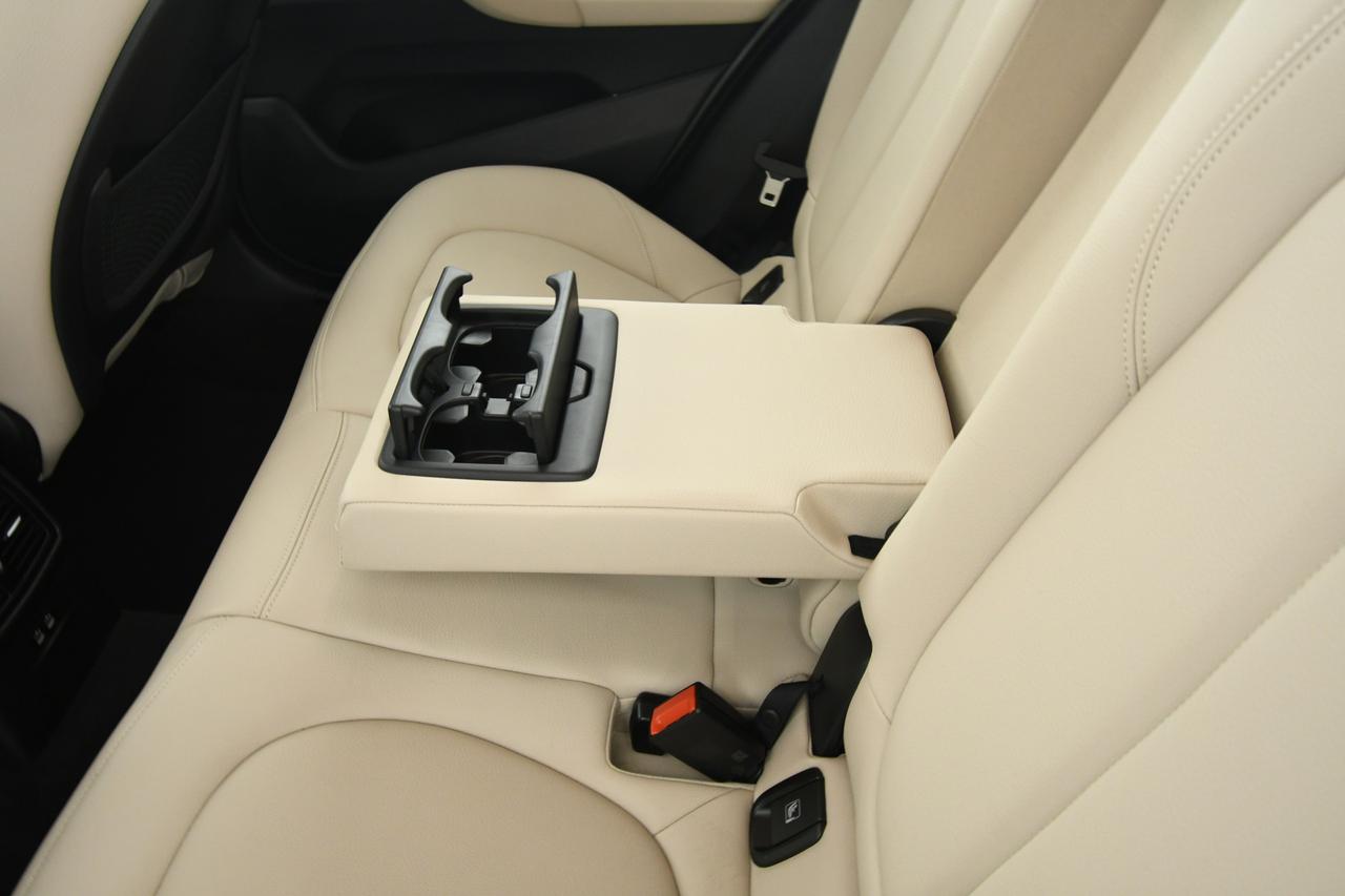 BMW X1 sdrive20d Business Advantage auto PELLE+FULL LED+C19"