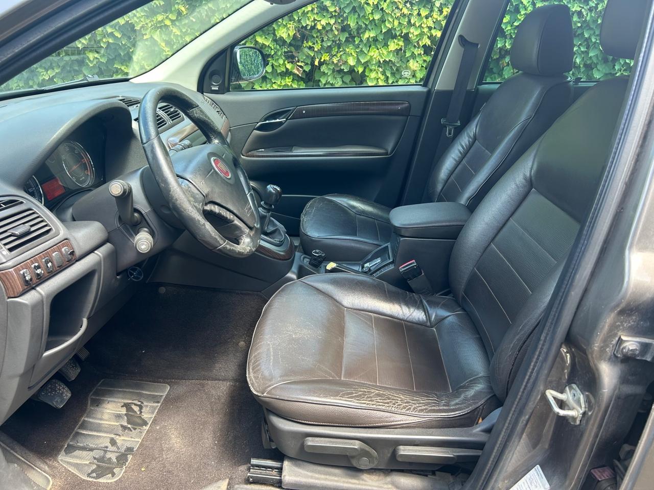 Fiat Croma 1.9 Multijet Emotion