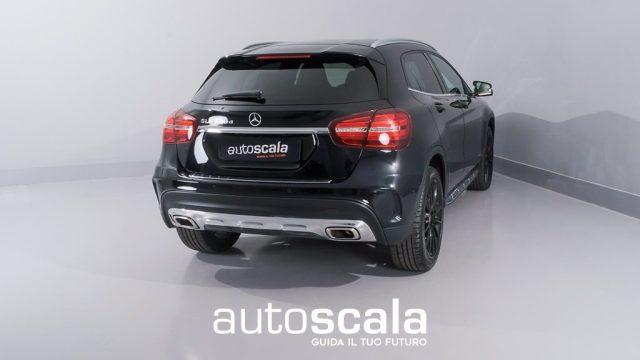 MERCEDES-BENZ GLA 200 d Automatic Premium