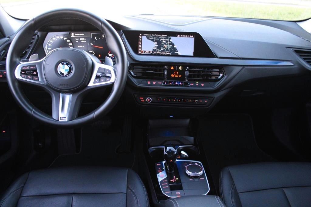 BMW 118 d Aut. *Pelle *Luci Ambiente *23.000 KM
