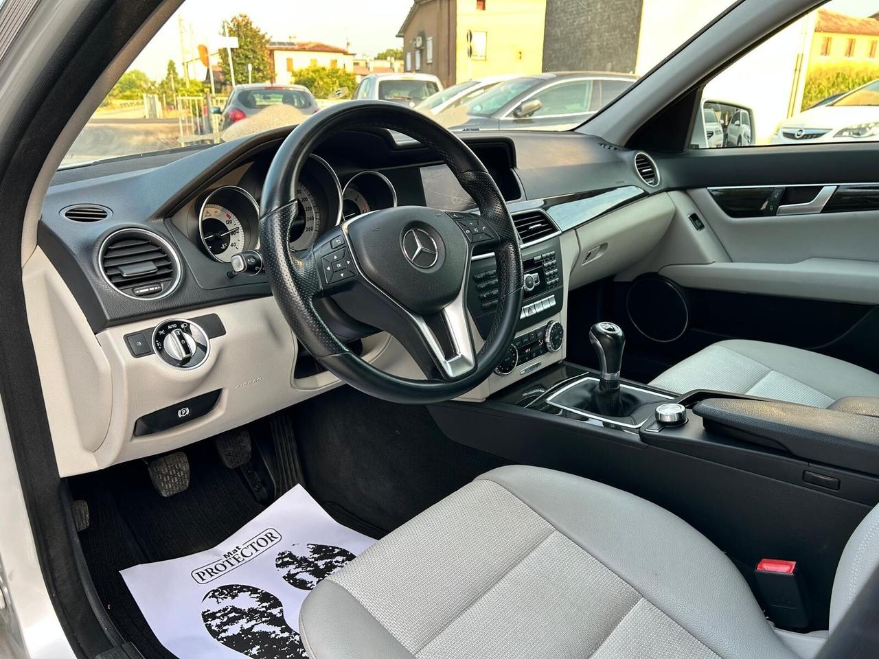 MERCEDES C220 170CV AVANTGARDE CERTIFICATA UNICO