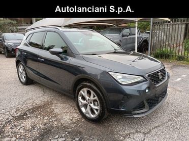 SEAT Arona 1000 ECOTSI FR 110CV NAV CARPLAY CAM"17 ITALIA