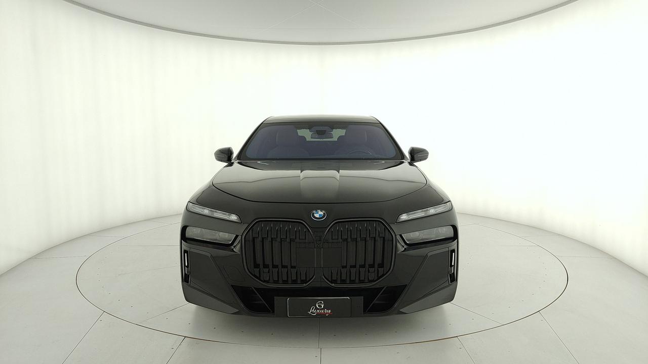 BMW Serie 7 G70 - i7 xdrive60 MSport