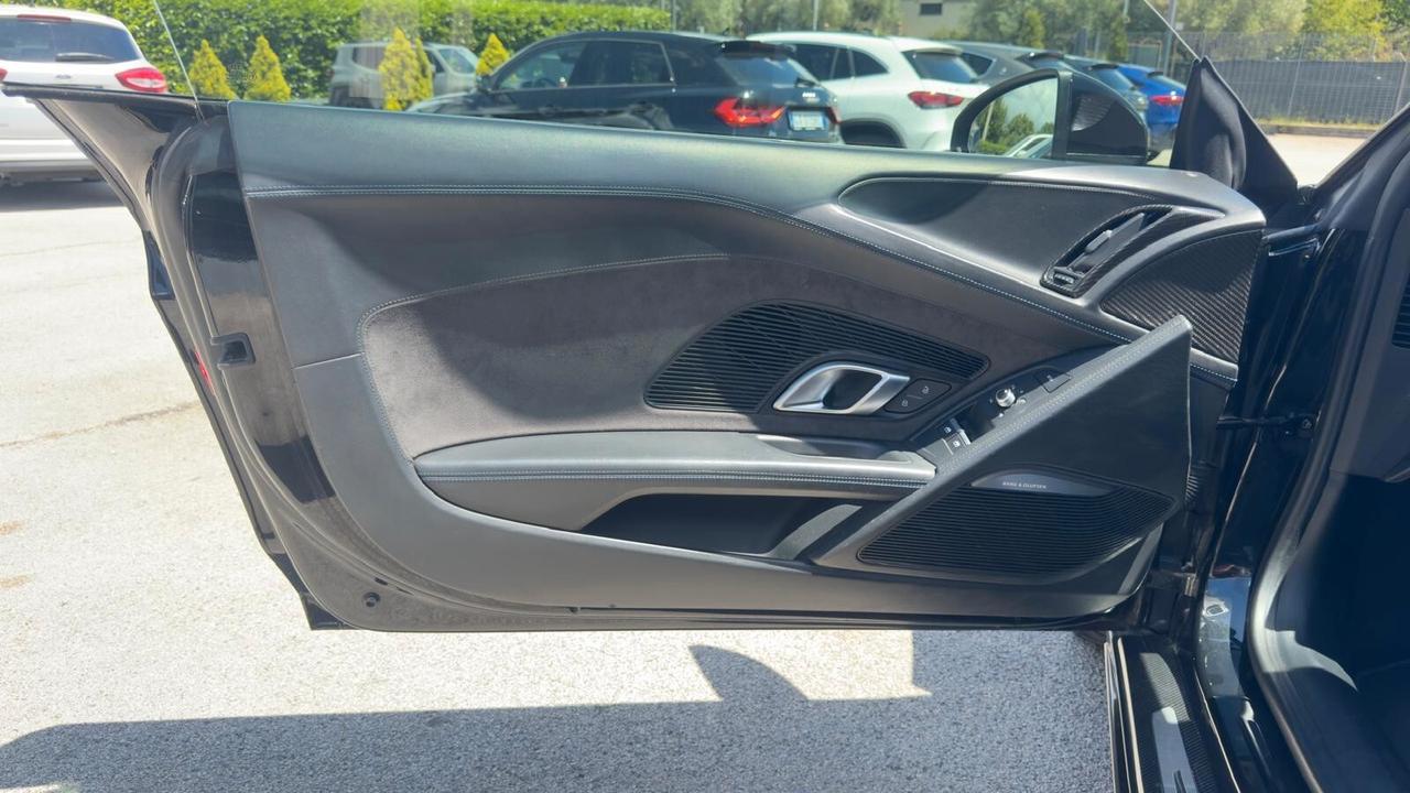 Audi R8 COUPE 5.2 V10 FSI 620CV PERFORMACE QUATTRO/S-TRONIC/CARBONIO/SEDILI A GUSCIO/BANG & OLUFSEN