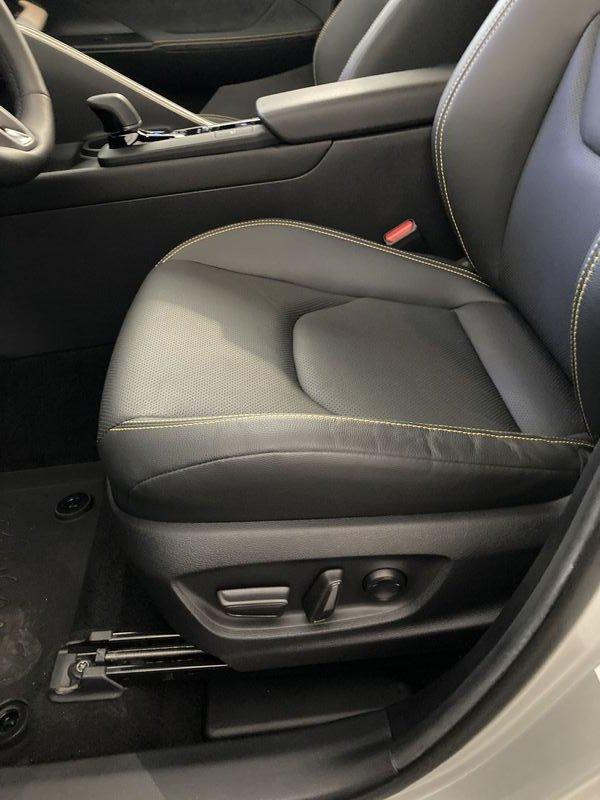 Toyota C-HR 2.0 HV E-CVT Lounge Premiere MY24