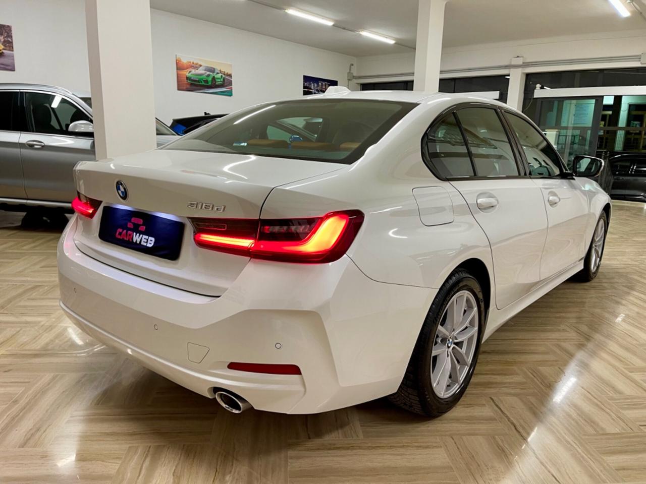 BMW serie 3 318D Sedan LUXURY 150cv 2023