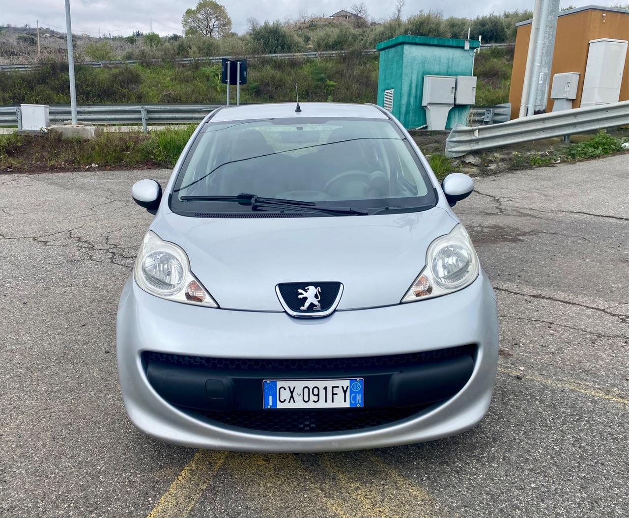 Peugeot 107 1.0 68CV 5p. Benzina