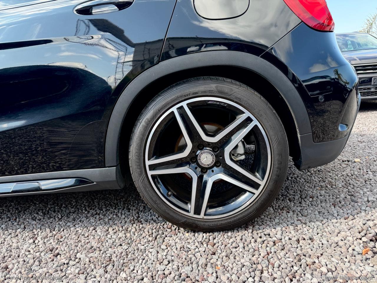 MERCEDES-BENZ GLA 200CDI AMG