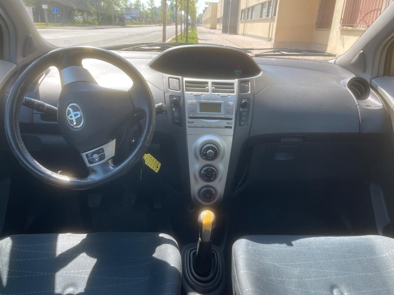 Toyota Yaris 1.3 5 porte