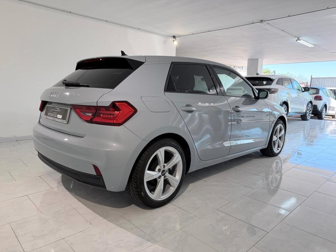 Audi A1 SPORTBACK NEOPATENTATI IVA ESPOSTA