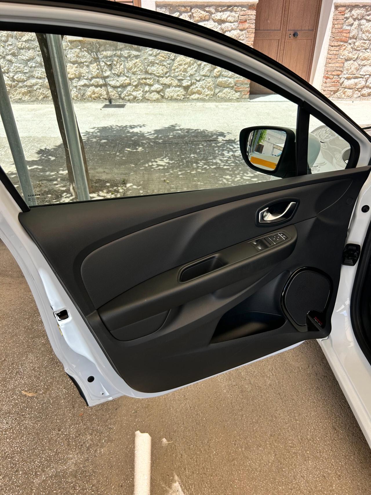 Renault Clio dCi 8V 90CV Start&Stop 5 porte Energy Zen