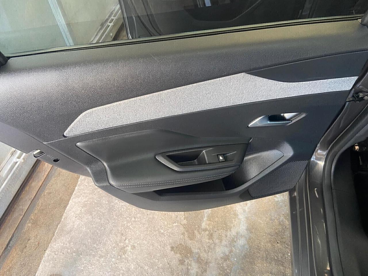 Peugeot 308 BlueHDi 130 S&S EAT8 SW Allure