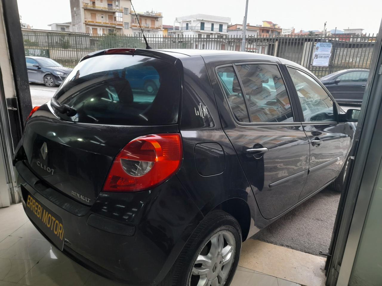 Renault Clio 1.2 5 porte Le Iene