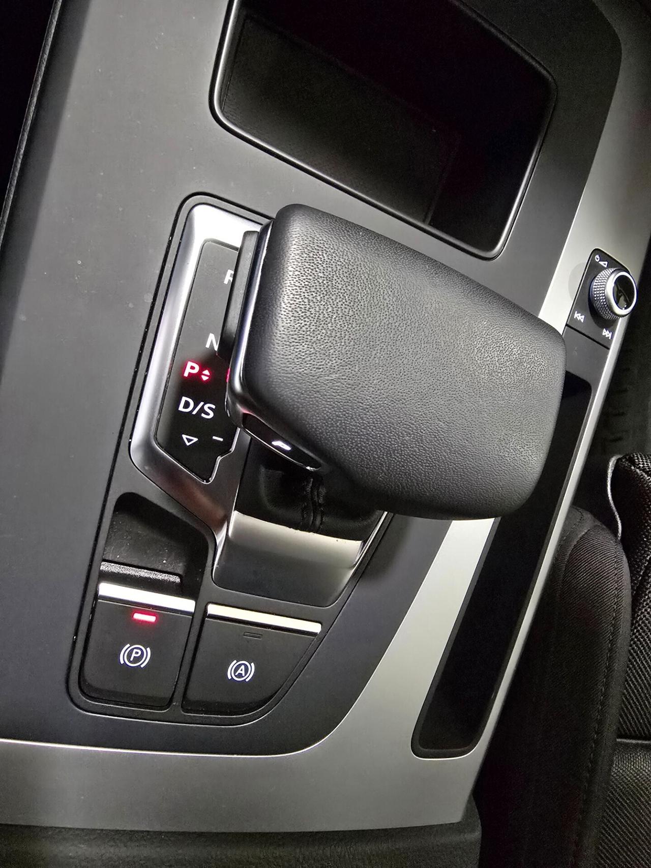 Audi Q5 40 TDI 204 CV quattro S tronic line