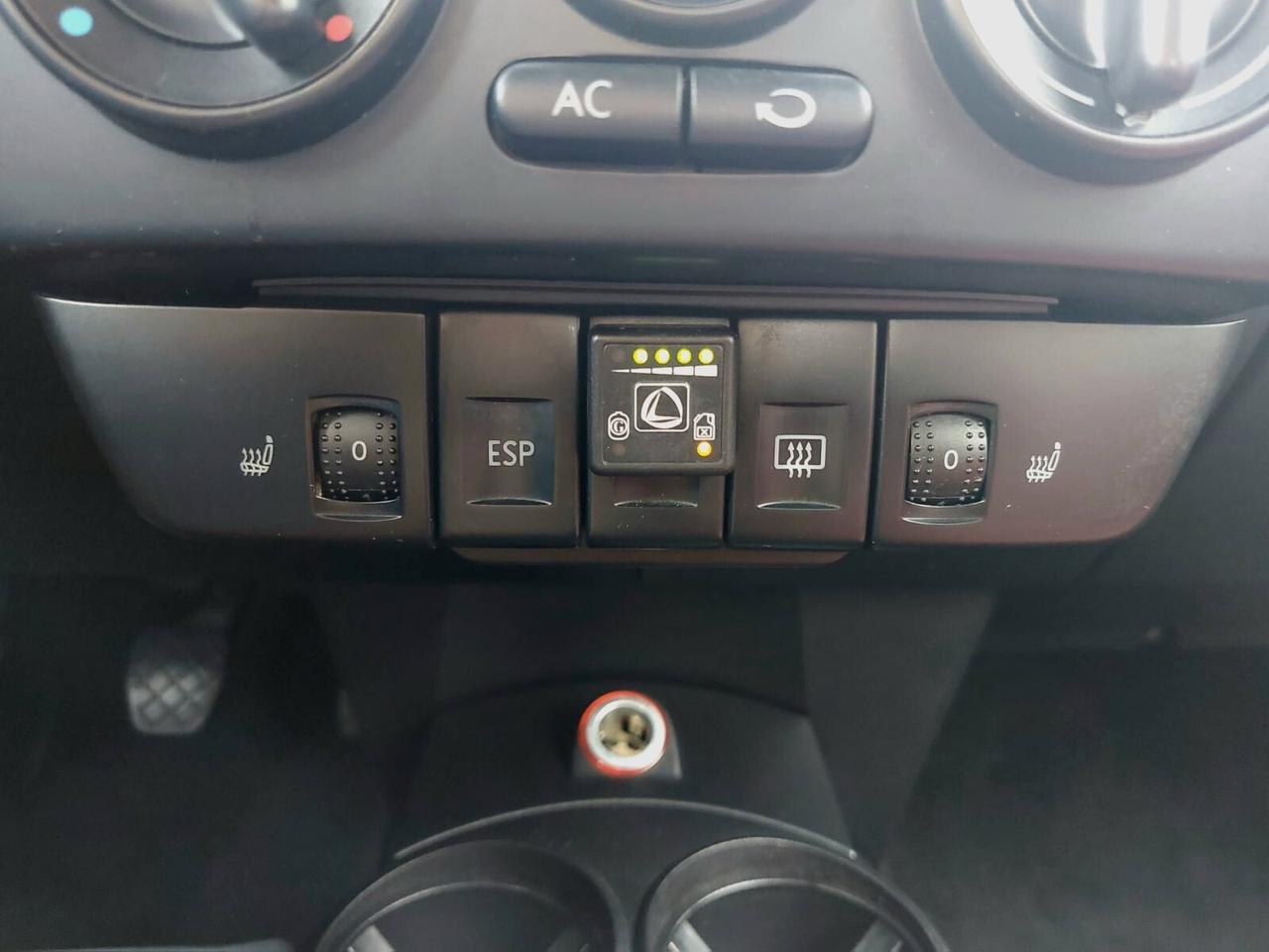 VW New Beetle 1.6 Cabrio Red Lim. Edt. GPL - 2010