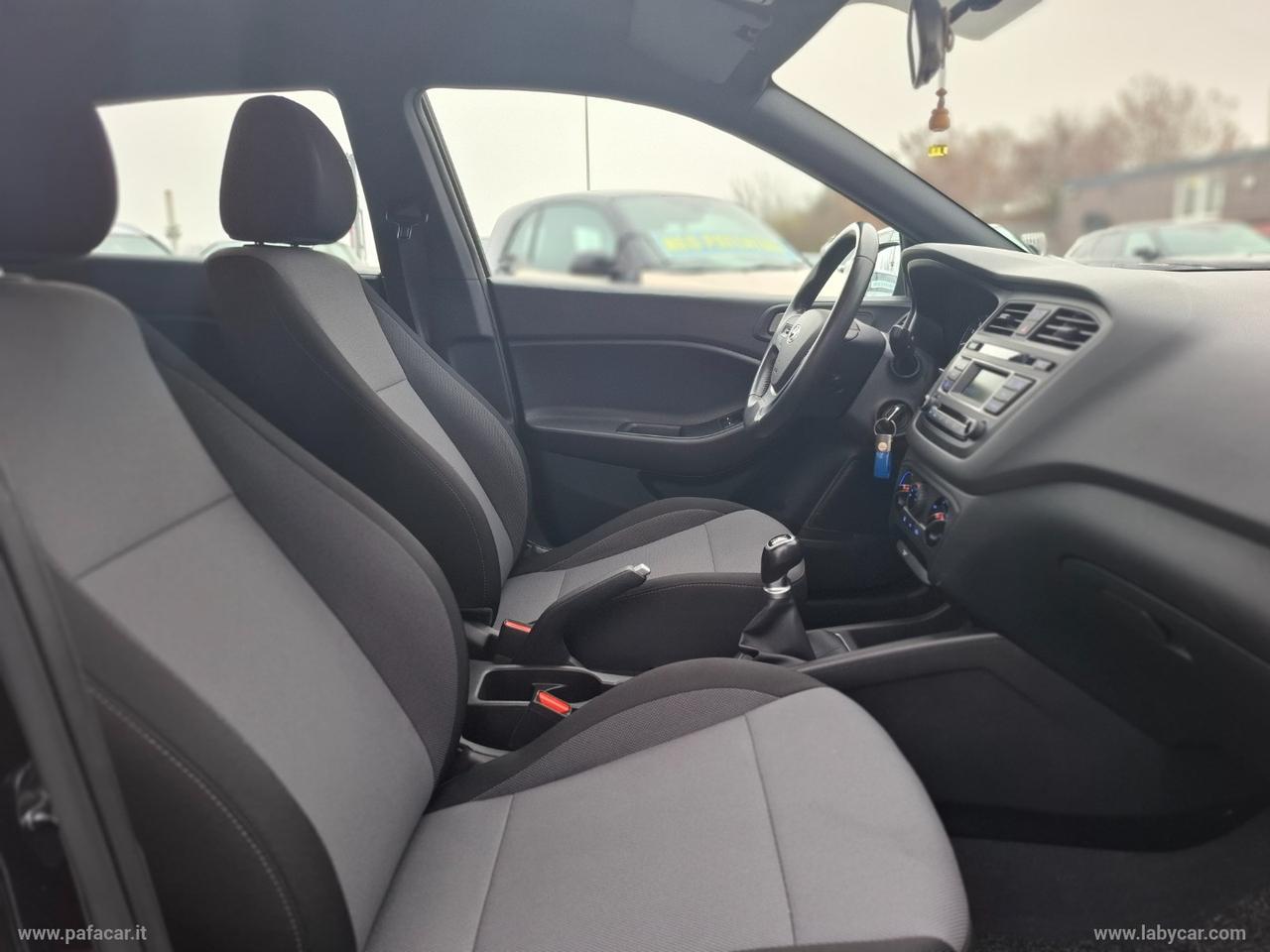 HYUNDAI i20 1.2 84 CV 5p. Econext Comfort