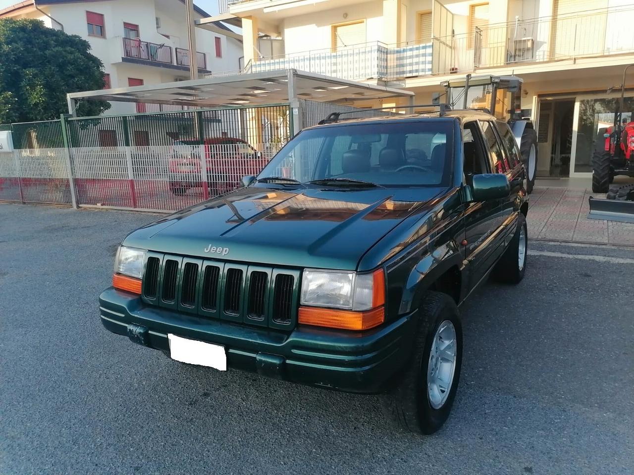 Jeep Grand Cherokee ZJ 5.2 v8 GPL