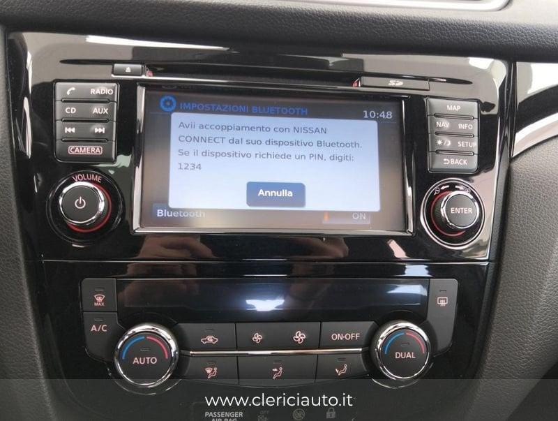 Nissan Qashqai 1.2 DIG-T N-Vision DCT (TETTO PAN.)