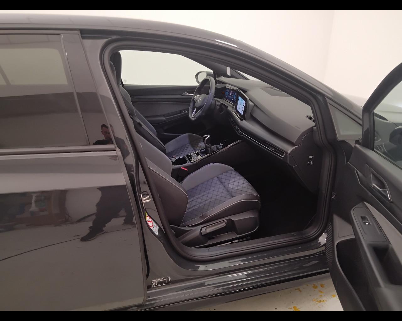 VOLKSWAGEN Golf VIII 2020 - Golf 1.5 tsi evo R-Line 130cv