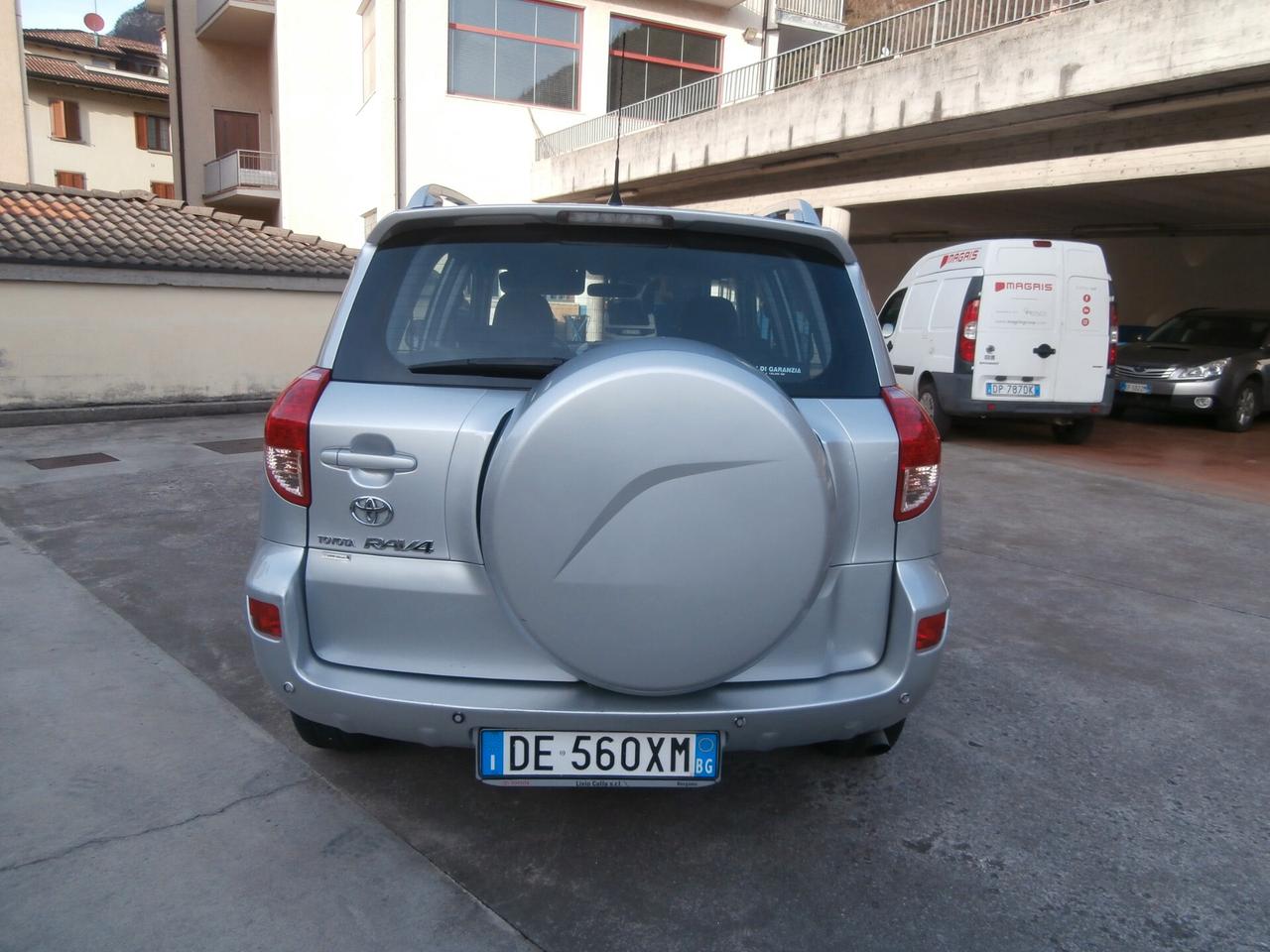 Toyota RAV 4 RAV4 2.2 D-4D 136 CV Unica proprietaria