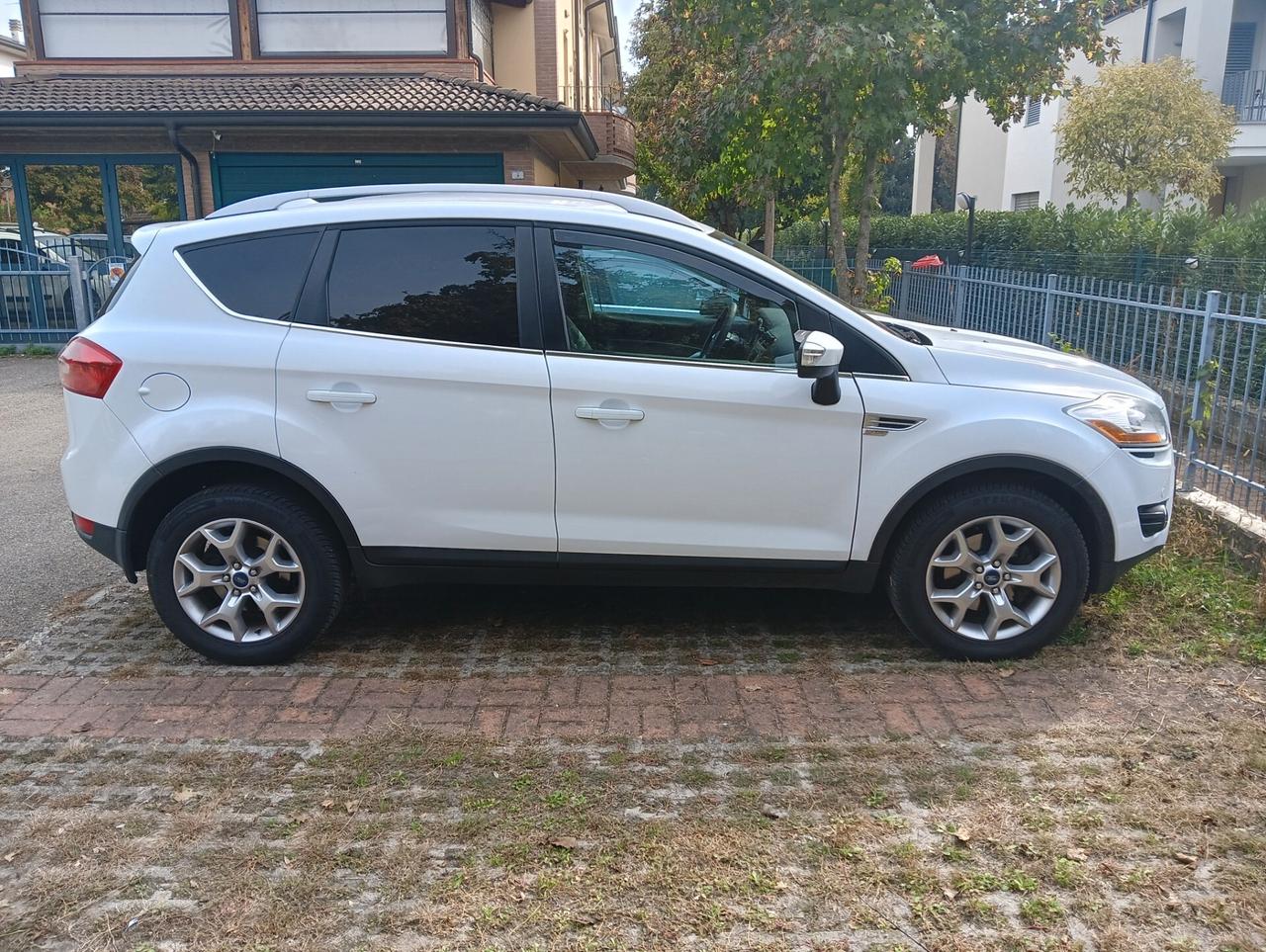 Ford Kuga 2.0 TDCi 140 CV 2WD Titanium DPF