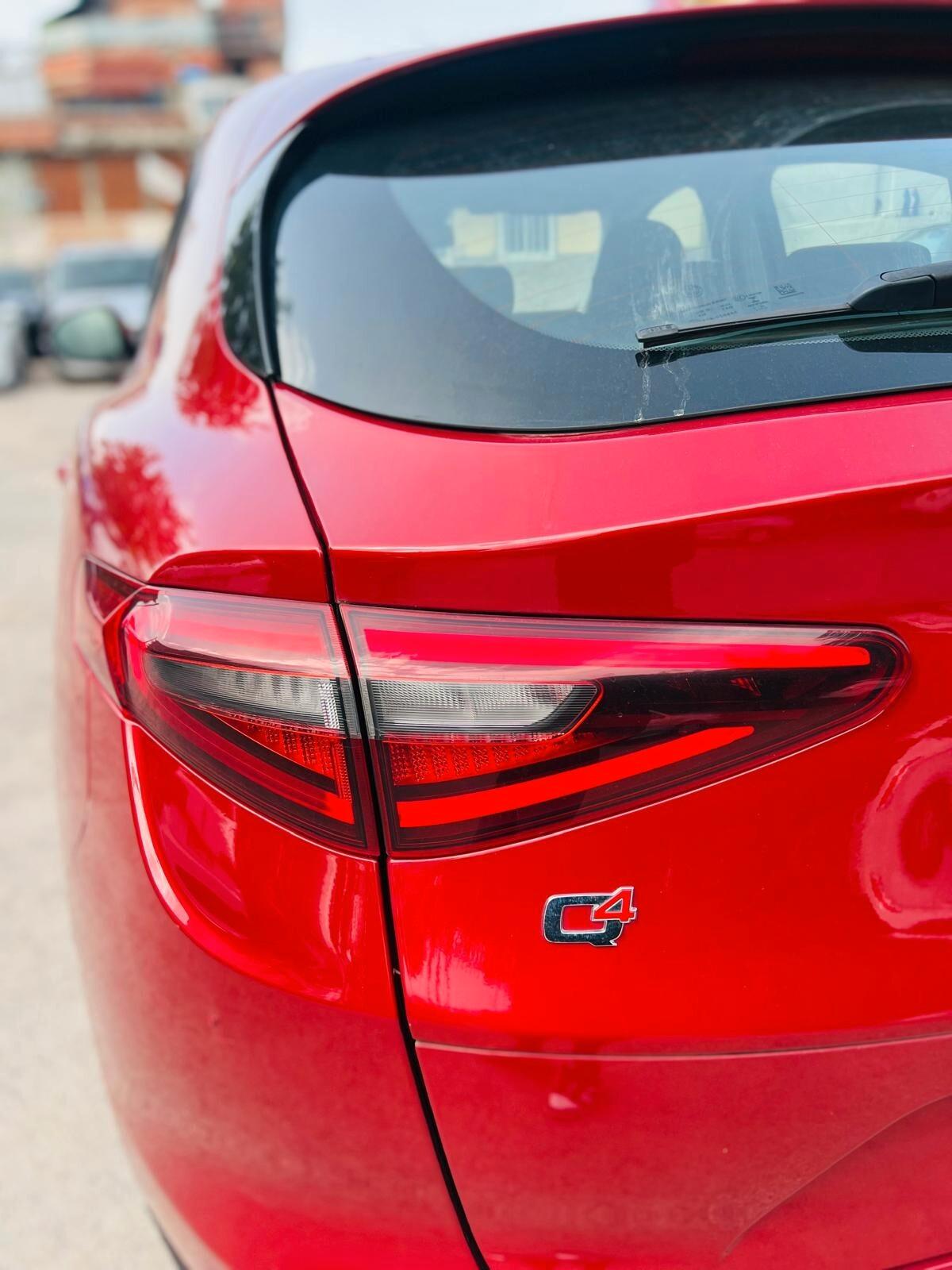 Alfa Romeo Stelvio 2.2 Turbodiesel 210 CV AT8 Q4 Super