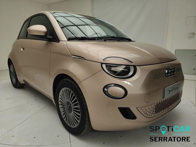 FIAT 500 La Nuova Nuova Hatchback My23 La Nuova - 320 Berlina