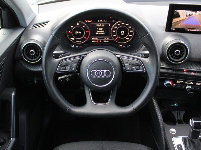 AUDI Q2 35 TDI quattro S tronic Identity Black