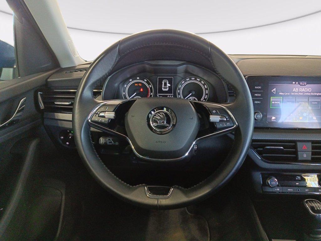 SKODA Kamiq 1.0 tsi black dots 110cv del 2022