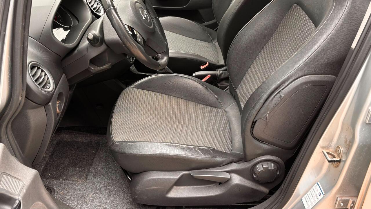 Opel Corsa 1.4 16V 5 porte Enjoy