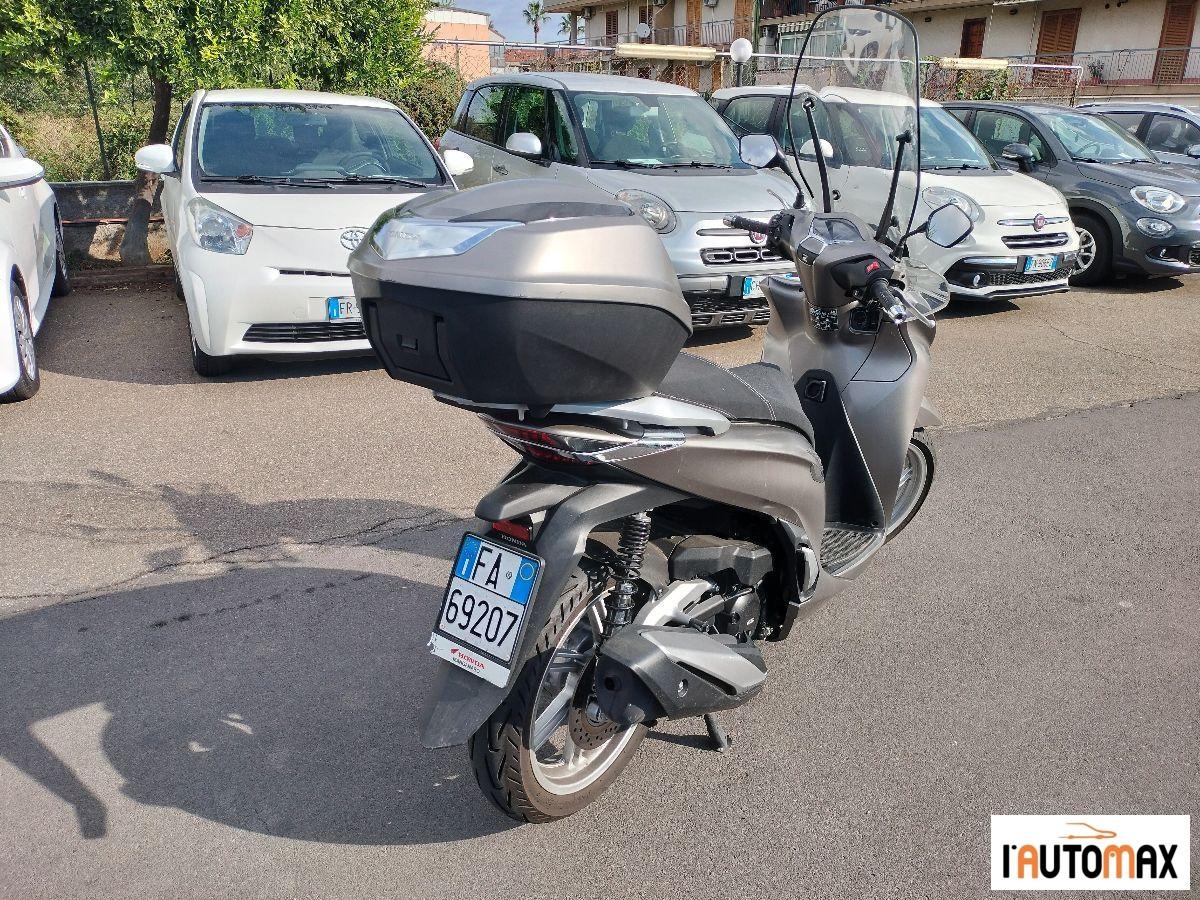 Honda - SH 350 -Abs