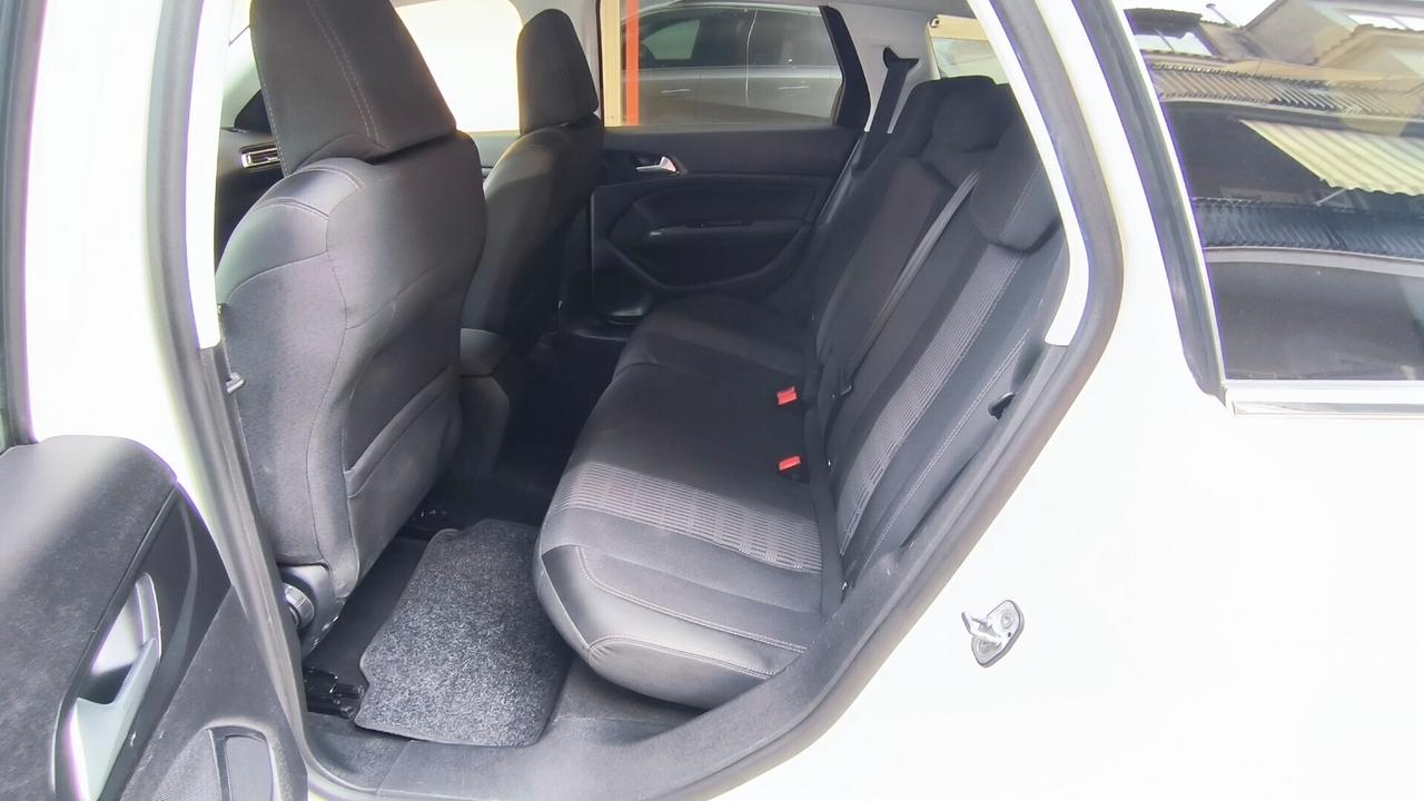 Peugeot 308 BlueHDi 130 S&S SW Allure