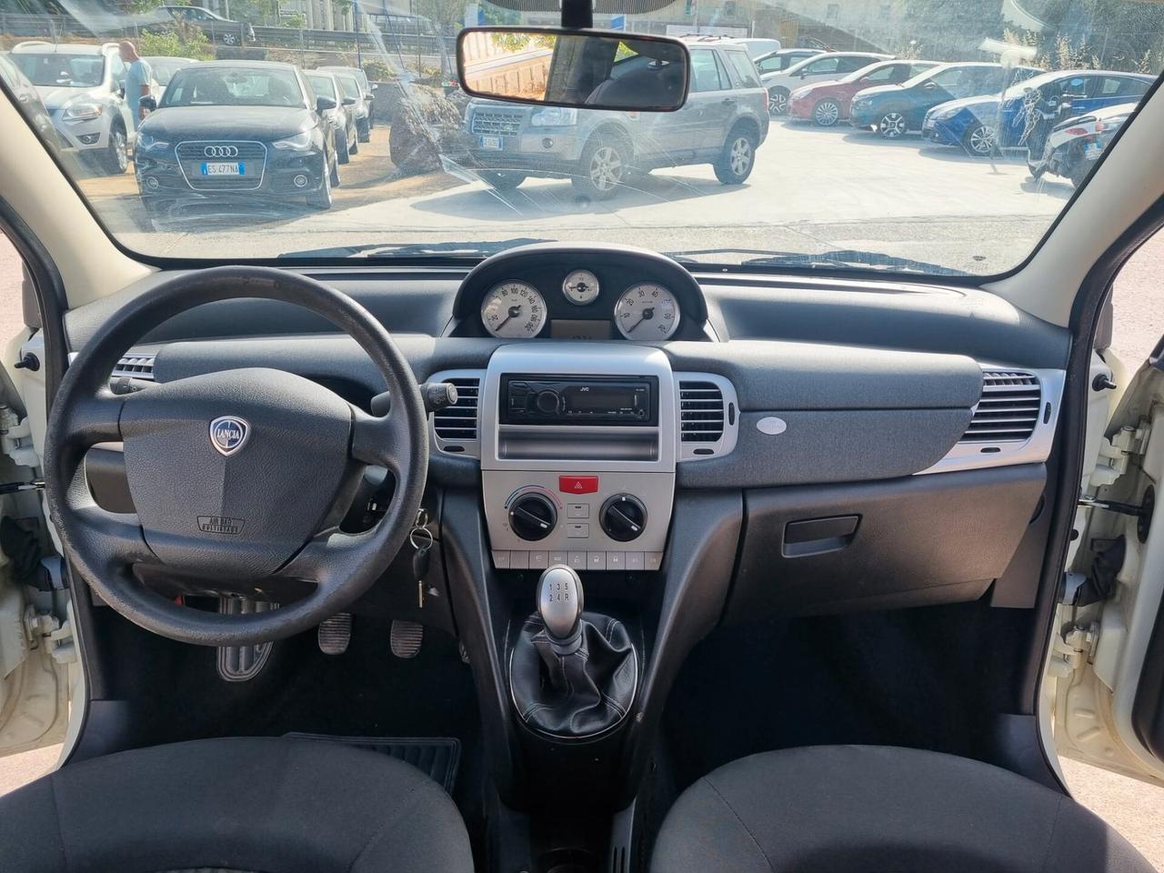 Lancia Ypsilon 1.2 69 CV Diva